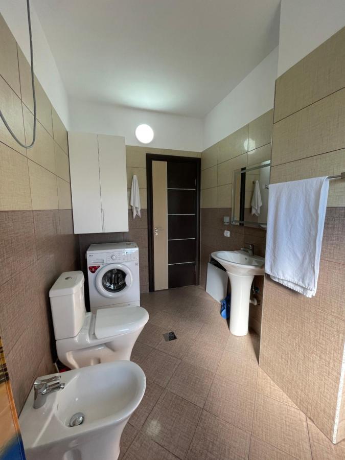 Amaris Apartments Durrës Esterno foto