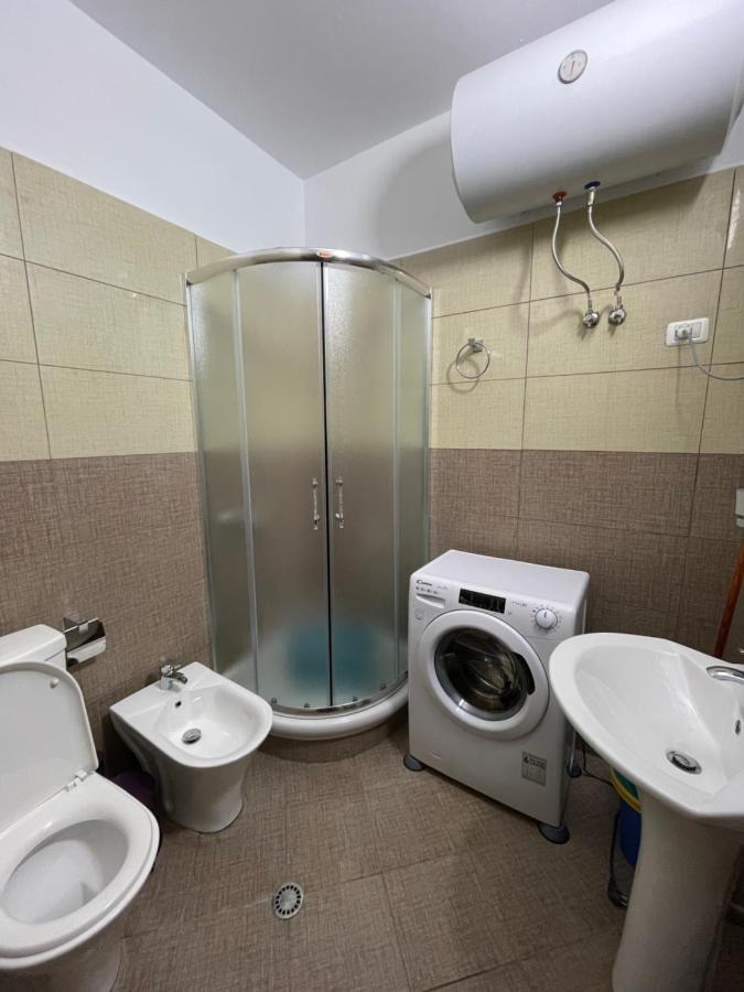 Amaris Apartments Durrës Esterno foto